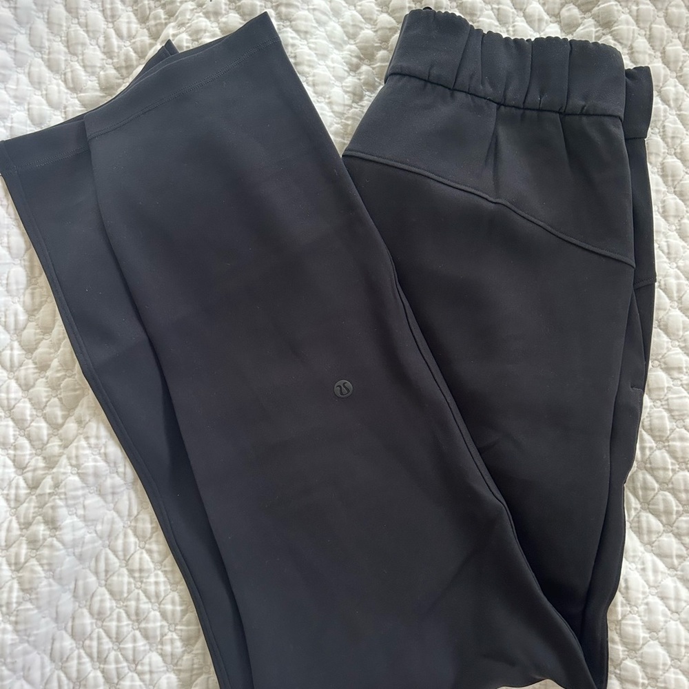 Lululemon Black Tapered Trousers Relaxed Fit